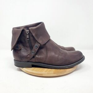 LD Tuttle Boots Womens 39.5 The Strike Leather Fold Down Cuff Moto Zip Snap Shoe